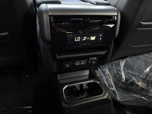 New 2026 Jeep Grand Wagoneer L 4WD image 15