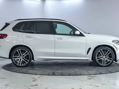 Used 2022 BMW X5 xDrive40i w/ M Sport Package image 8
