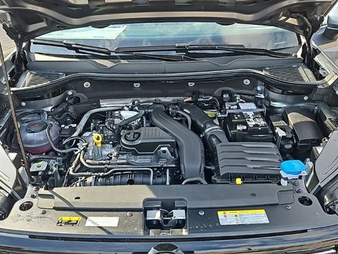 New 2026 Volkswagen Taos SE AWD/4WD image 10
