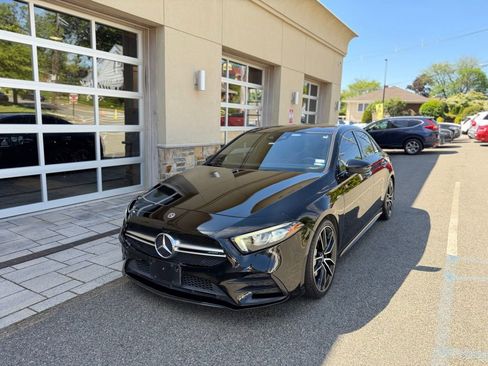 Used 2020 Mercedes-Benz A 35 AMG 4MATIC image 2