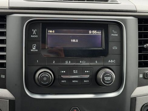 Used 2019 RAM 1500 Express AWD/4WD image 11