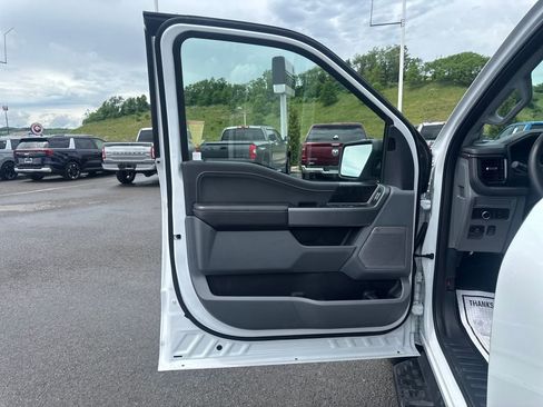 Used 2025 Ford F150 Lightning Flash AWD/4WD image 26