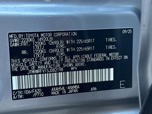 Used 2025 Toyota RAV4 XLE image 33