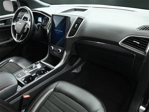 Used 2021 Ford Edge ST-Line image 20