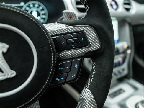 Used 2022 Ford Mustang Shelby GT500 w/ Carbon Fiber Track Pack image 21