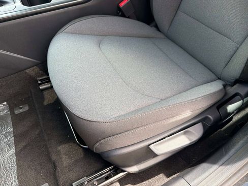 New 2026 Kia K4 LXS FWD image 16