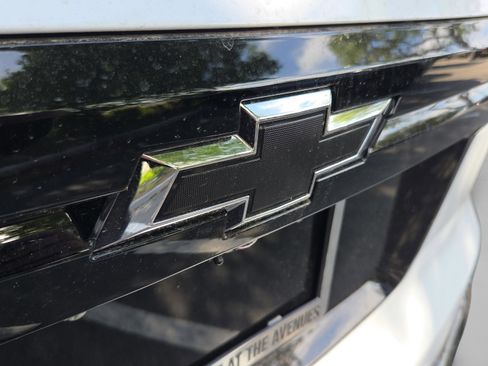 New 2026 Chevrolet Traverse RS w/ LPO, Floor Liner Package FWD image 33
