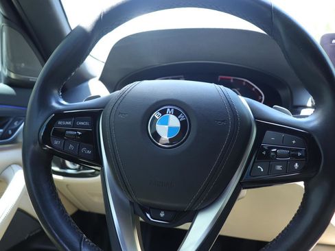 Used 2021 BMW 530i w/ Premium Package RWD image 26