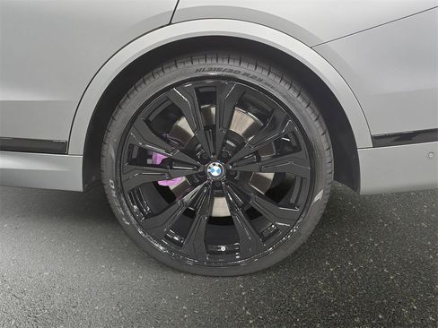 Certified 2023 BMW X7 M60i w/ Executive Package image 28