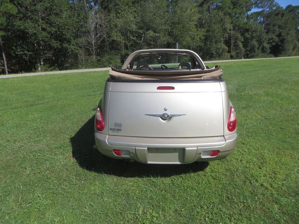 Used 2006 Chrysler PT Cruiser Touring FWD image 7