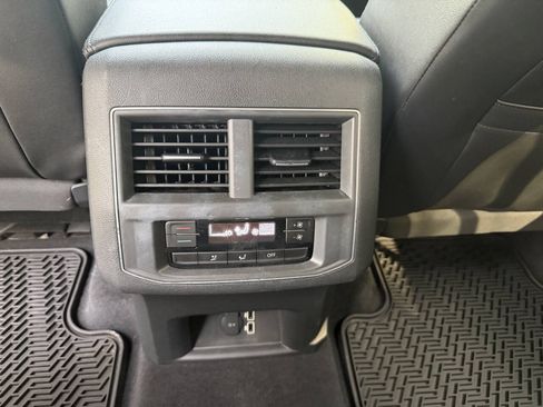 Used 2018 Volkswagen Atlas SE AWD/4WD image 8