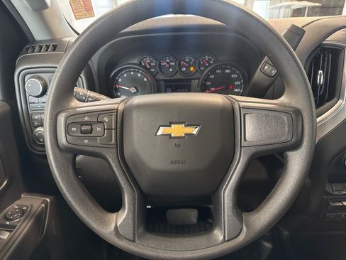 Used 2025 Chevrolet Silverado 2500 W/T AWD/4WD image 18