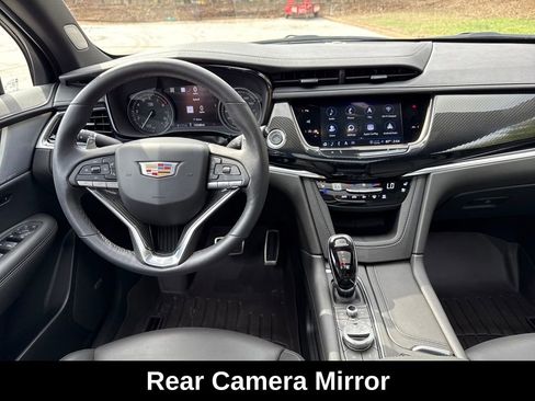 Used 2024 Cadillac XT6 Sport w/ Technology Package image 25
