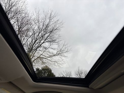 Used 2015 INFINITI QX50 Journey w/ Premium Package image 21