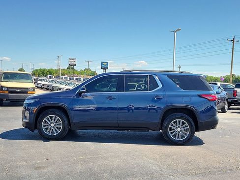 Used 2022 Chevrolet Traverse LT FWD image 3