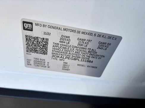 Used 2023 GMC Terrain SLT FWD image 29