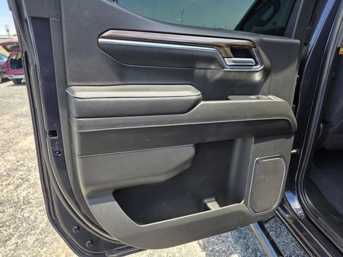 Used 2024 Chevrolet Silverado 1500 LT w/ Z71 Off-Road Package AWD/4WD image 11