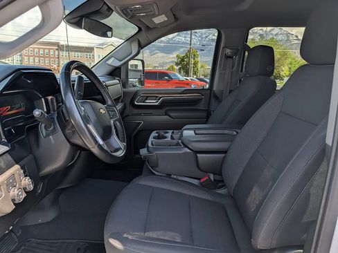 Used 2024 Chevrolet Silverado 2500 LT w/ Convenience Package AWD/4WD image 11
