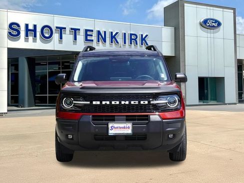 Certified 2025 Ford Bronco Sport Outer Banks w/ Outer Banks Tech Package+ AWD/4WD image 2