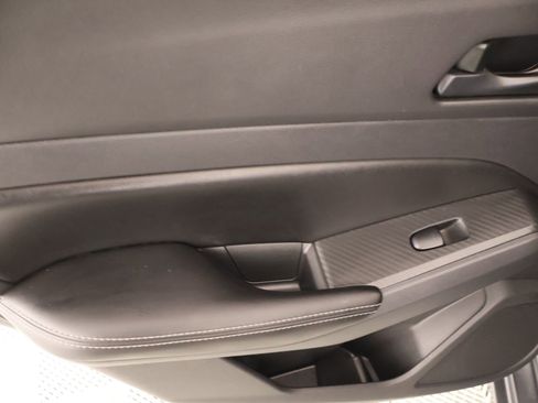 Used 2024 Nissan Altima 2.5 SV AWD/4WD image 15