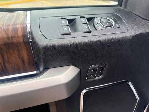 Used 2020 Ford F150 Lariat AWD/4WD image 29