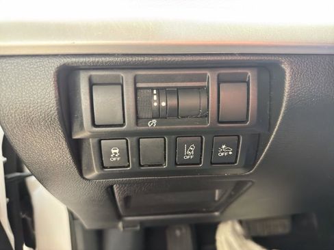 Used 2019 Subaru Outback 2.5i AWD/4WD image 24