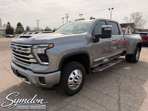 New 2026 Chevrolet Silverado 3500 High Country w/ High Country Premium Package image 3