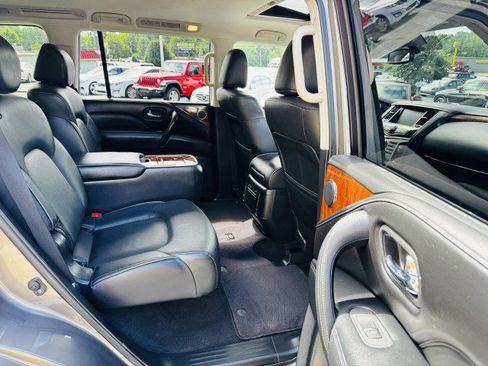 Used 2019 INFINITI QX80 Luxe image 17
