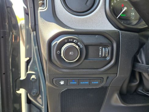 Used 2025 Jeep Wrangler Unlimited Sport S 4xe AWD/4WD image 16