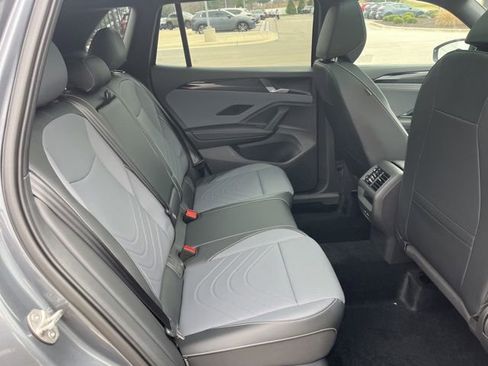 New 2026 Volkswagen Tiguan SE R-Line FWD image 26