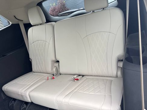 Used 2023 Buick Enclave Avenir w/ Trailering Package, 5000 lbs. AWD/4WD image 26