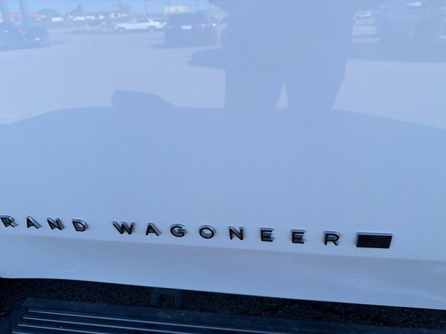 Used 2024 Jeep Grand Wagoneer Series II Obsidian w/ Quick Order Packagew 28T AWD/4WD image 33
