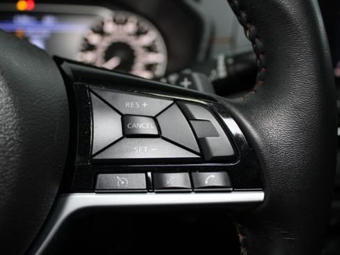 Used 2020 Nissan Altima 2.5 SR w/ Premium Package image 19