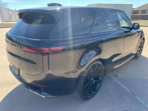 Used 2025 Land Rover Range Rover Sport Dynamic SE image 5