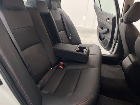 Used 2025 Nissan Altima 2.5 SR image 16