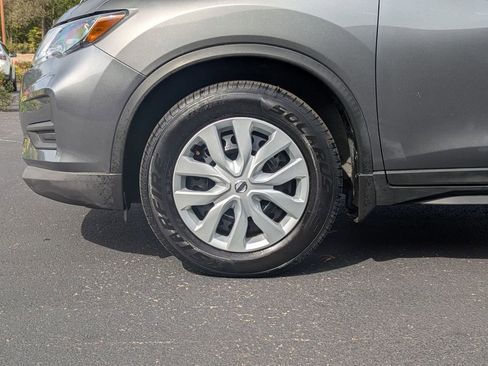 Used 2017 Nissan Rogue S image 8