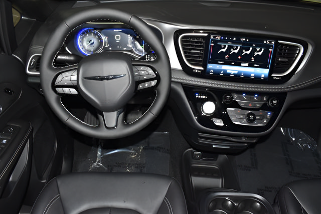 New 2026 Chrysler Pacifica Select w/ S Appearance Package FWD image 12