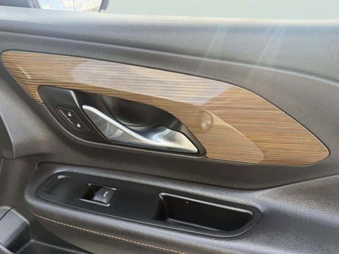 Used 2020 GMC Terrain SLE image 53