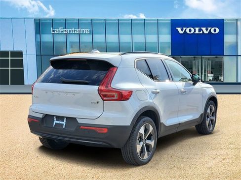 New 2026 Volvo XC40 B5 Plus w/ Protection Package Premier image 4