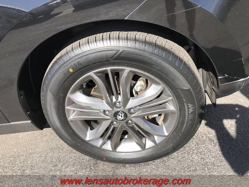 Used 2015 Hyundai Tucson GLS w/ Option Group 02 FWD image 25