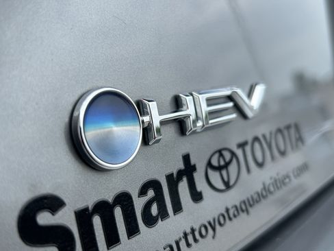 Certified 2025 Toyota Camry XLE FWD image 10