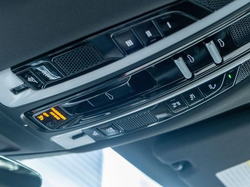 Certified 2023 Porsche Panamera AWD/4WD image 39