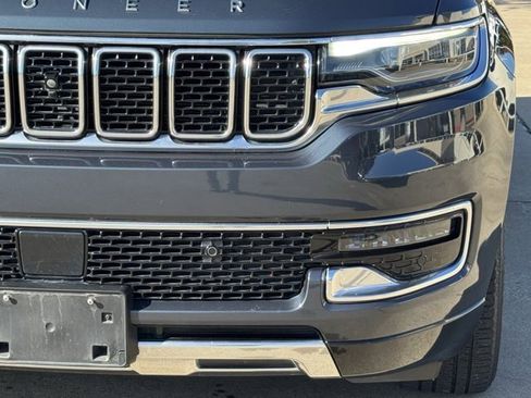 Used 2023 Jeep Wagoneer Series III w/ Convenience Group I image 10