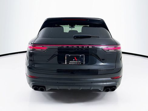 Used 2023 Porsche Cayenne Platinum Edition AWD/4WD image 7