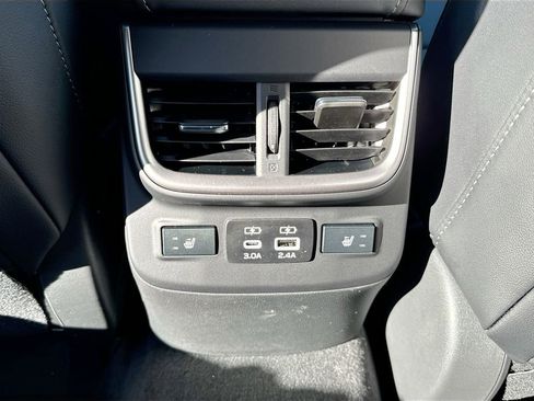 Used 2025 Subaru Outback Limited XT w/ Popular Package #2 AWD/4WD image 29