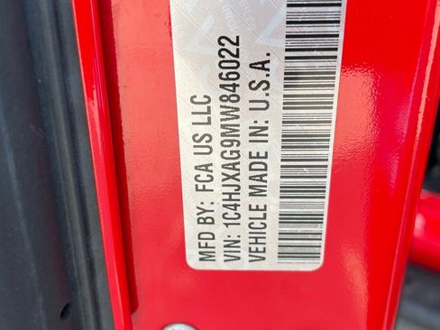 Used 2021 Jeep Wrangler Sport AWD/4WD image 27