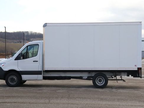 Used 2023 Mercedes-Benz Sprinter 3500 image 4