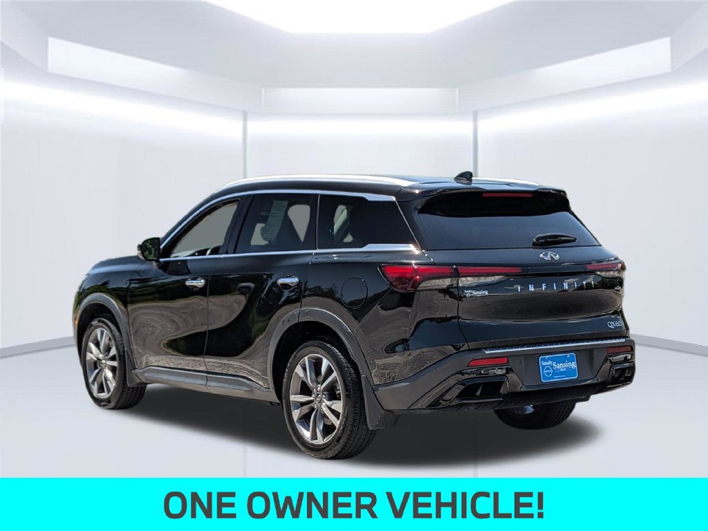 Used 2023 INFINITI QX60 Luxe w/ Cargo Package FWD image 4