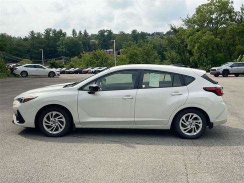Used 2024 Subaru Impreza 2.0i AWD/4WD image 2