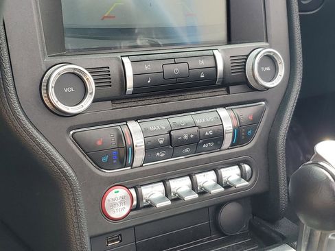 Used 2018 Ford Mustang Premium image 23